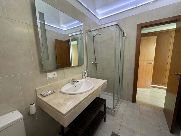 Image No.18-3 Bed Townhouse for sale