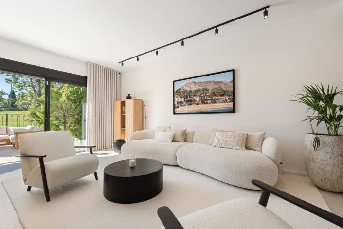 Image No.3-3 Bed Townhouse for sale