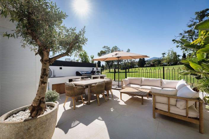 Image No.19-3 Bed Townhouse for sale