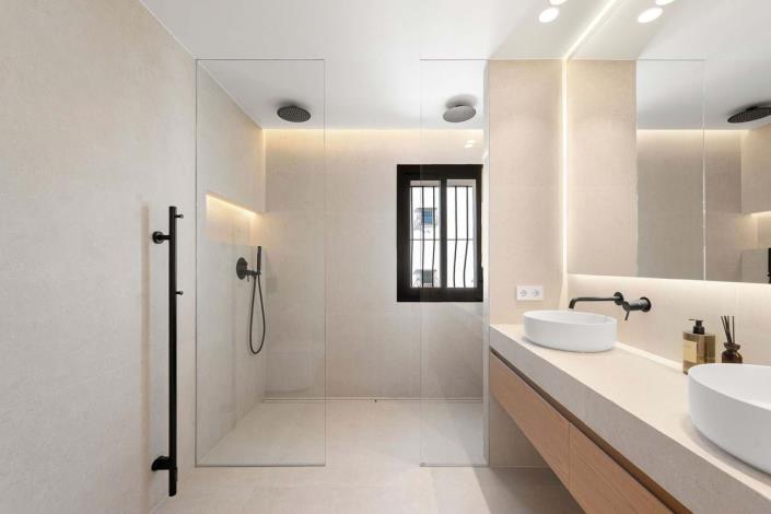 Image No.20-3 Bed Townhouse for sale