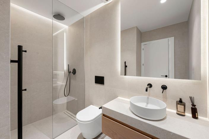 Image No.31-3 Bed Townhouse for sale