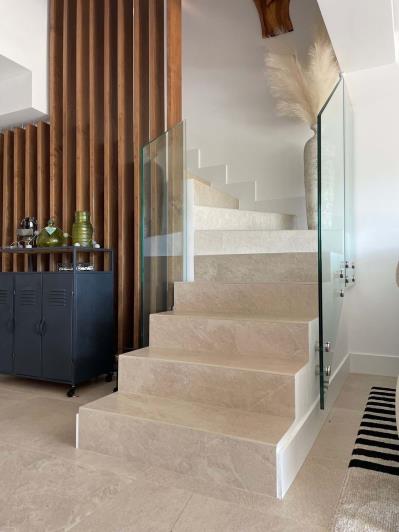 Image No.19-3 Bed Townhouse for sale