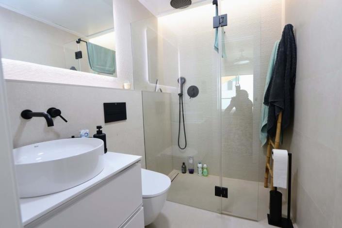 Image No.11-3 Bed Apartment for sale