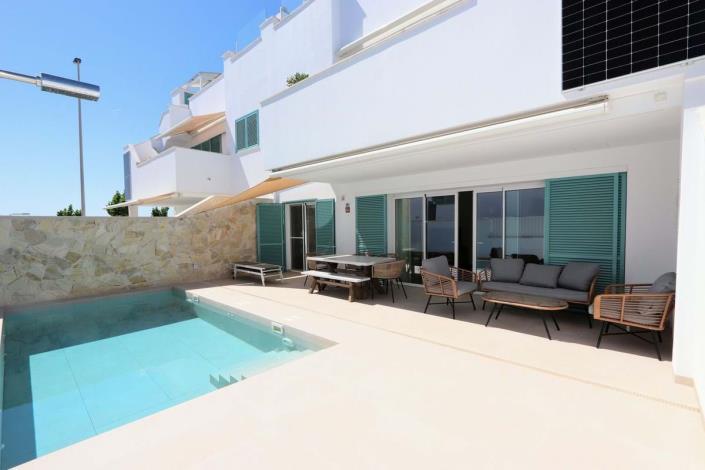 Image No.20-3 Bed Apartment for sale