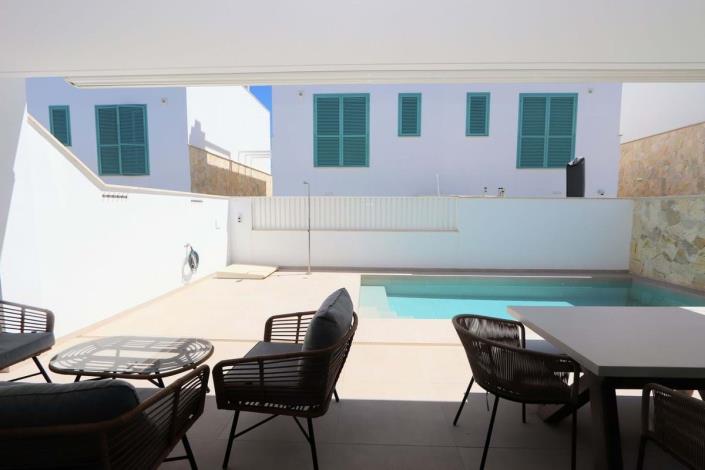 Image No.24-3 Bed Apartment for sale