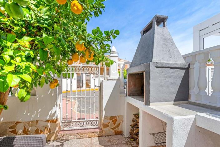 Image No.3-2 Bed Townhouse for sale