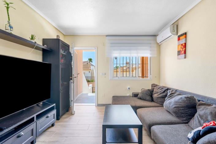 Image No.6-2 Bed Townhouse for sale