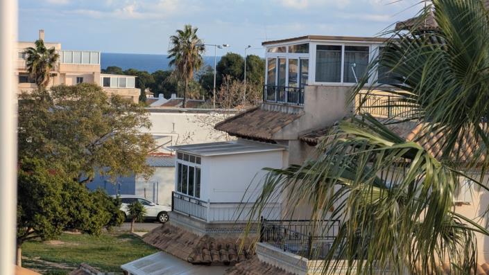 Image No.20-2 Bed Bungalow for sale