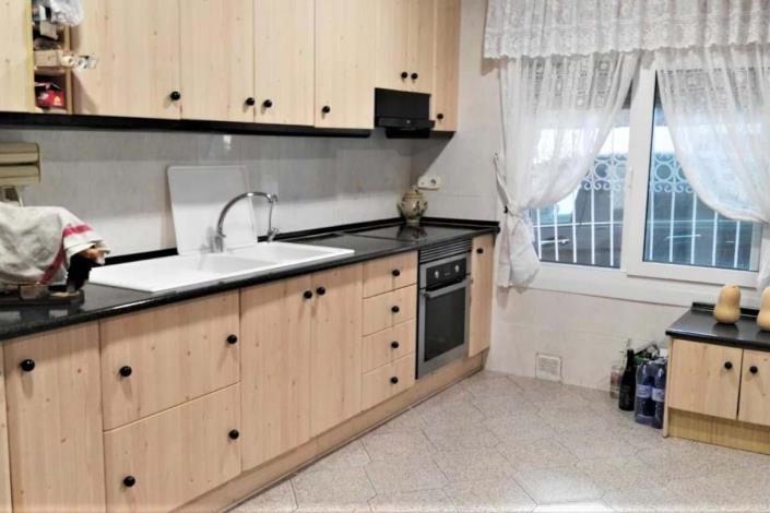 Image No.2-4 Bed Apartment for sale