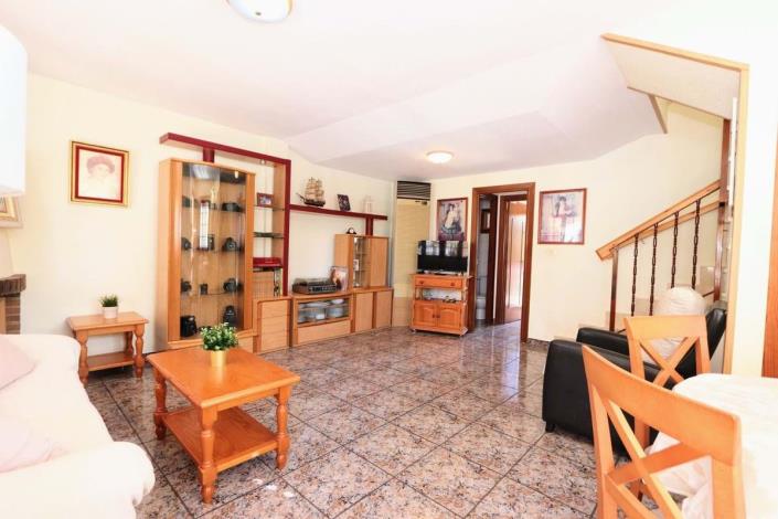 Image No.7-4 Bed Semi-Detached for sale