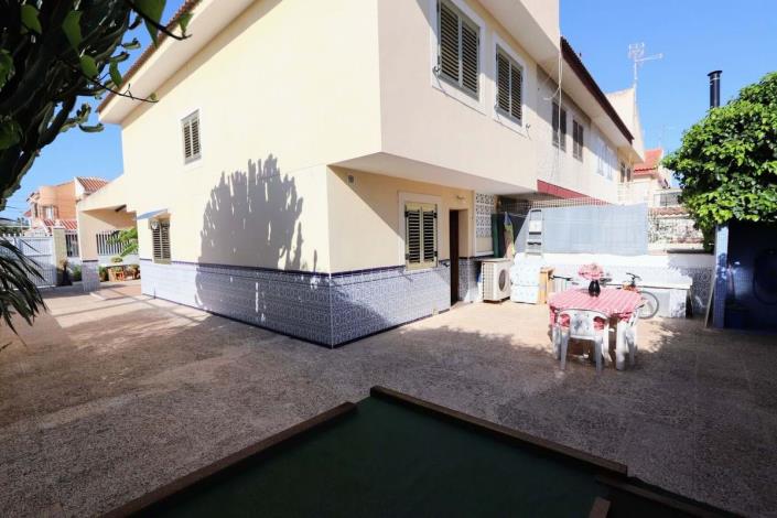 Image No.27-4 Bed Semi-Detached for sale