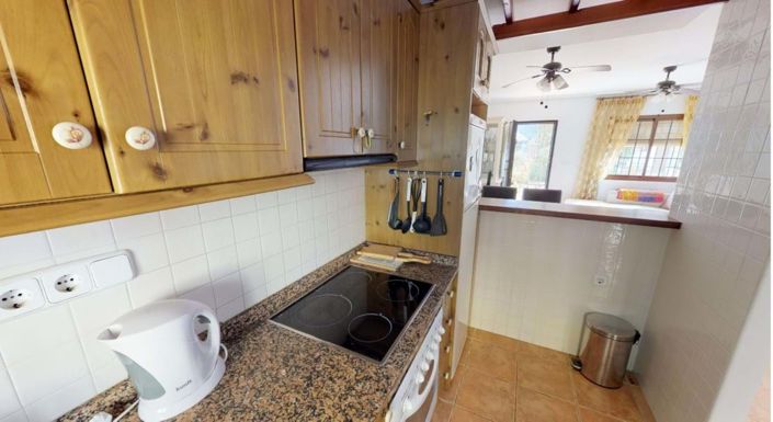 Image No.7-2 Bed Townhouse for sale