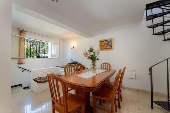 Image No.13-7 Bed Villa for sale