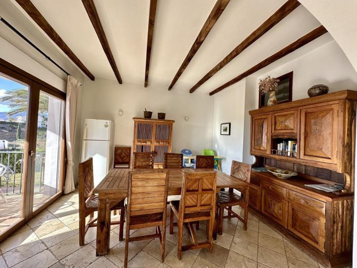 Image No.7-8 Bed Villa for sale