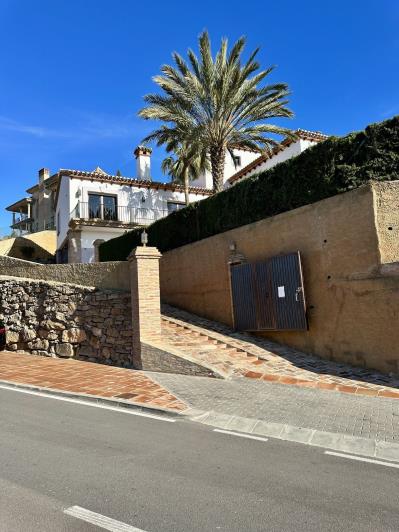 Image No.35-8 Bed Villa for sale