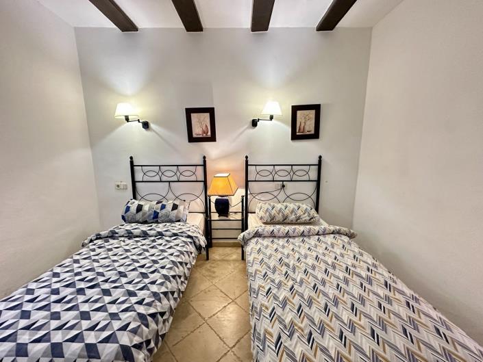 Image No.23-8 Bed Villa for sale