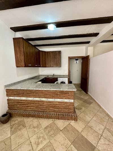 Image No.26-8 Bed Villa for sale