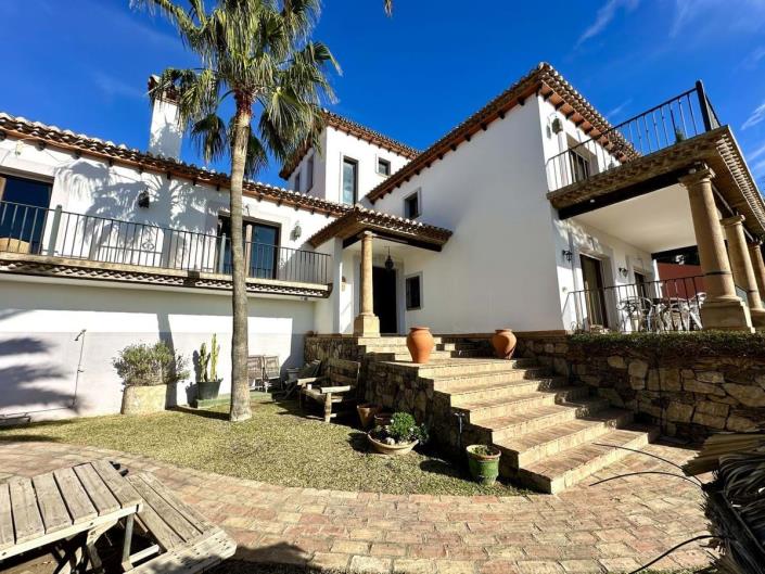 Image No.37-8 Bed Villa for sale