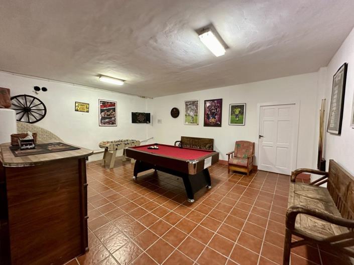 Image No.33-8 Bed Villa for sale