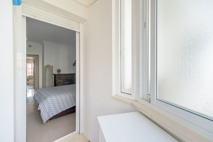 Image No.12-3 Bed Apartment for sale