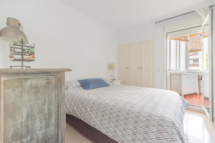 Image No.14-3 Bed Apartment for sale