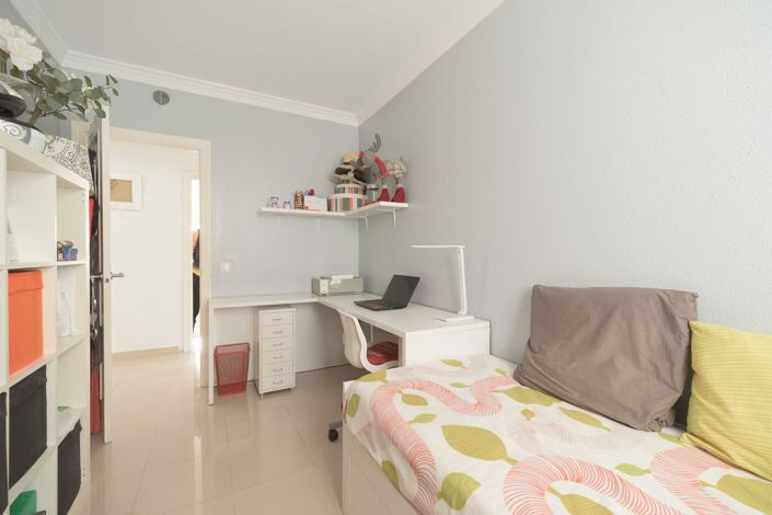 Image No.15-3 Bed Apartment for sale