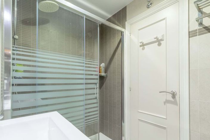 Image No.20-3 Bed Apartment for sale