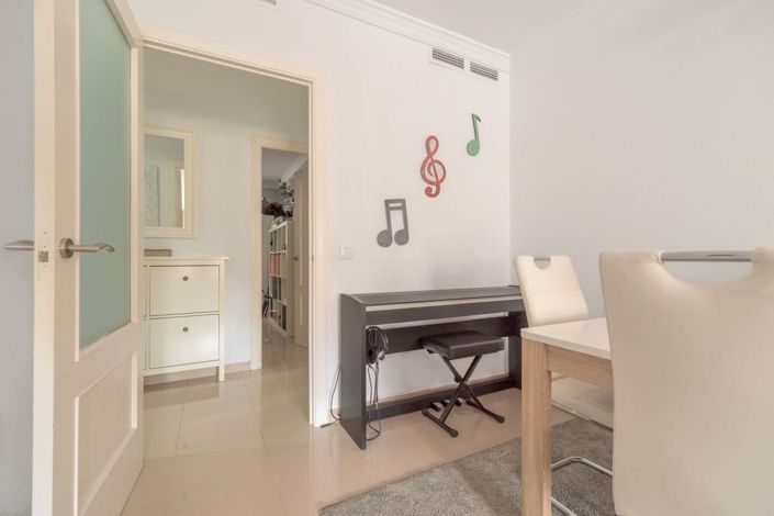 Image No.48-3 Bed Apartment for sale