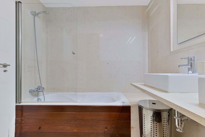 Image No.13-2 Bed Apartment for sale