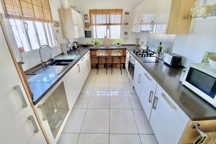 Image No.7-4 Bed Villa for sale