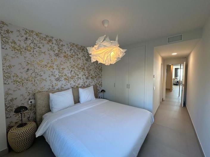 Image No.15-3 Bed Apartment for sale