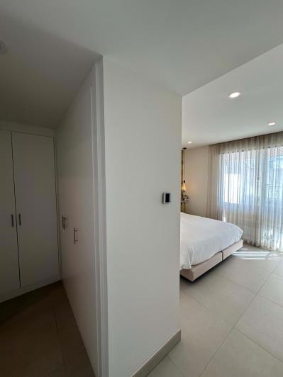 Image No.30-3 Bed Apartment for sale