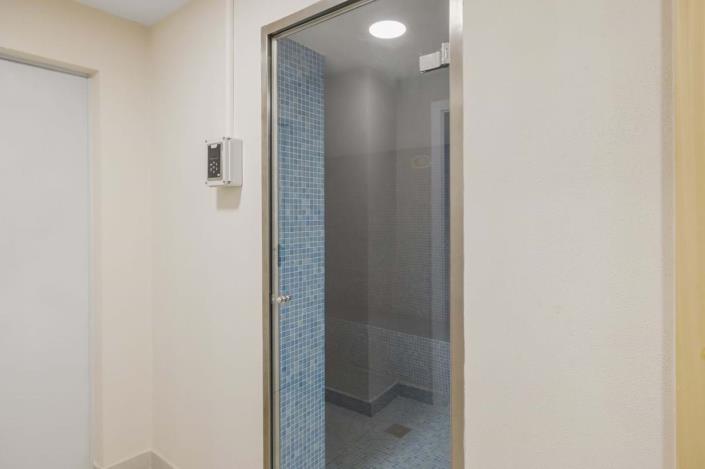 Image No.16-4 Bed Penthouse for sale