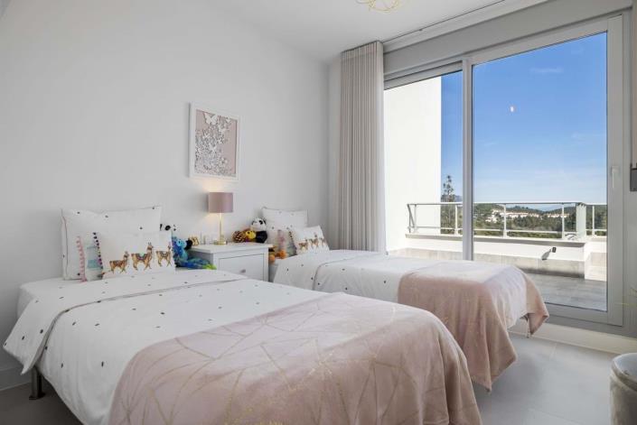 Image No.17-4 Bed Penthouse for sale