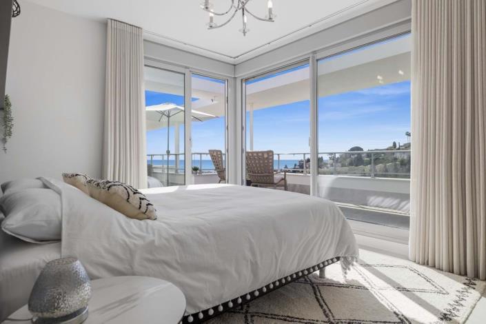 Image No.24-4 Bed Penthouse for sale