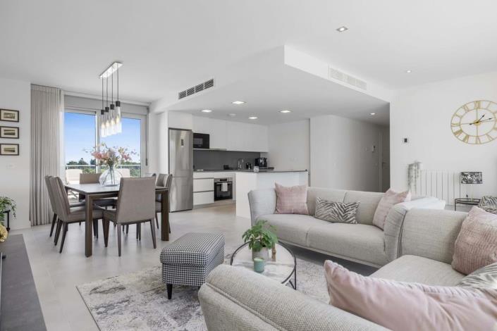 Image No.2-4 Bed Penthouse for sale