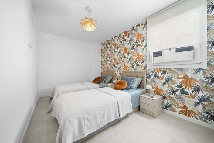 Image No.18-4 Bed Semi-Detached for sale