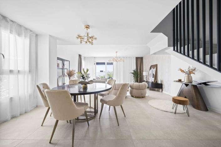 Image No.22-4 Bed Semi-Detached for sale