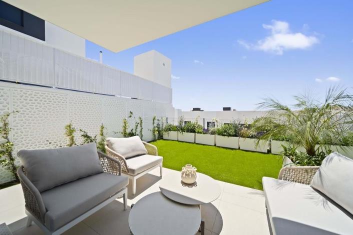 Image No.33-4 Bed Semi-Detached for sale