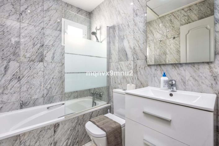 Image No.17-3 Bed Apartment for sale