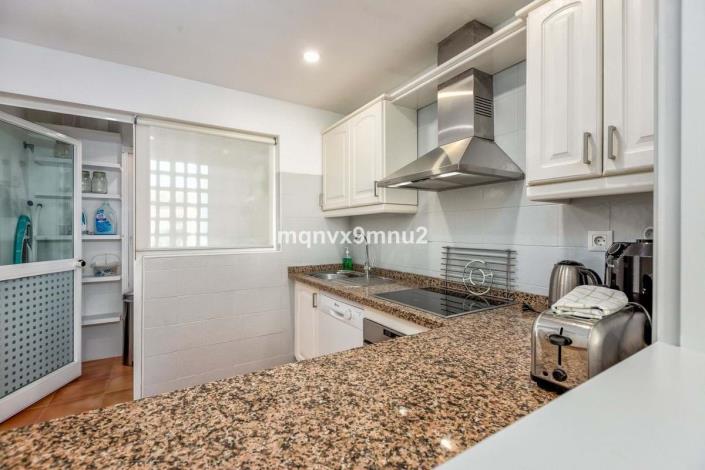 Image No.24-3 Bed Apartment for sale