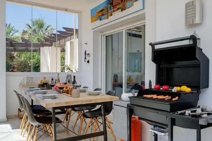 Image No.18-3 Bed Apartment for sale