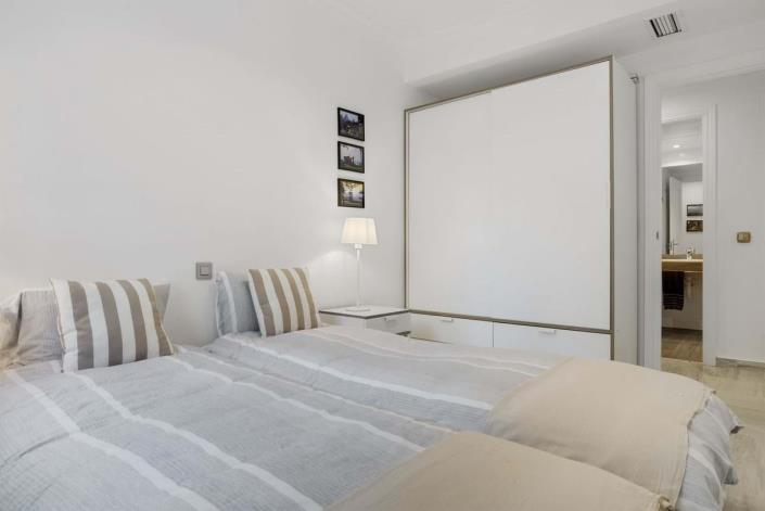 Image No.17-2 Bed Apartment for sale