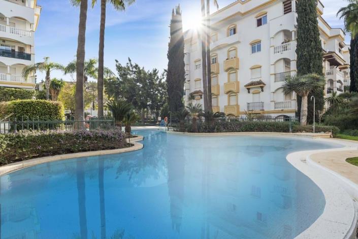 Image No.19-2 Bed Apartment for sale