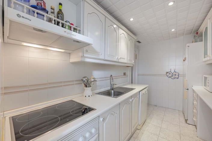 Image No.9-2 Bed Apartment for sale