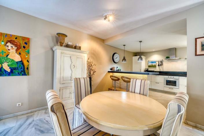 Image No.10-2 Bed Apartment for sale