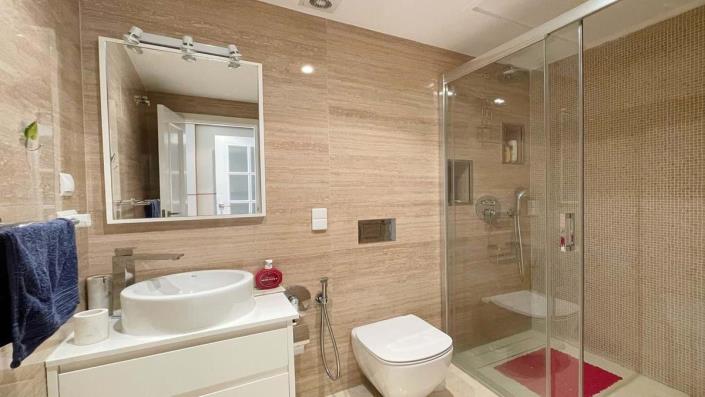 Image No.24-4 Bed Penthouse for sale