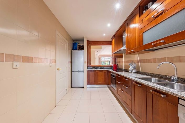 Image No.11-2 Bed Apartment for sale