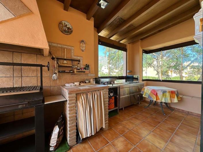 Image No.22-2 Bed Townhouse for sale