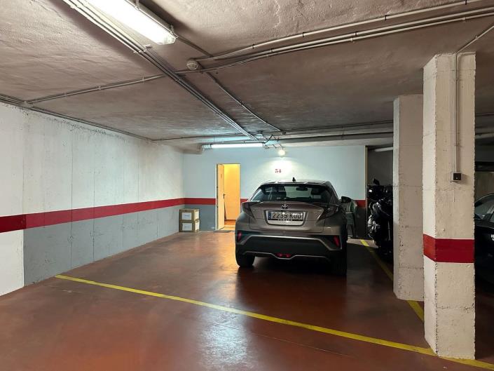 Image No.23-2 Bed Townhouse for sale